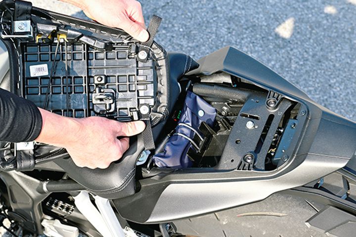 ホンダEクラッチ徹底試乗｜発進・停止・Uターンの実力をチェック！【HONDA・CB650RE-Clutch】