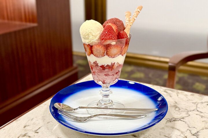 東京駅近くの名建築へ♪重要文化財・明治生命館がカフェを併設してリニューアルオープン「明治安田CAFE 丸の内」