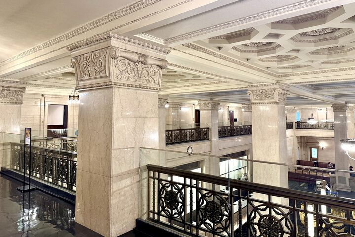 東京駅近くの名建築へ♪重要文化財・明治生命館がカフェを併設してリニューアルオープン「明治安田CAFE 丸の内」