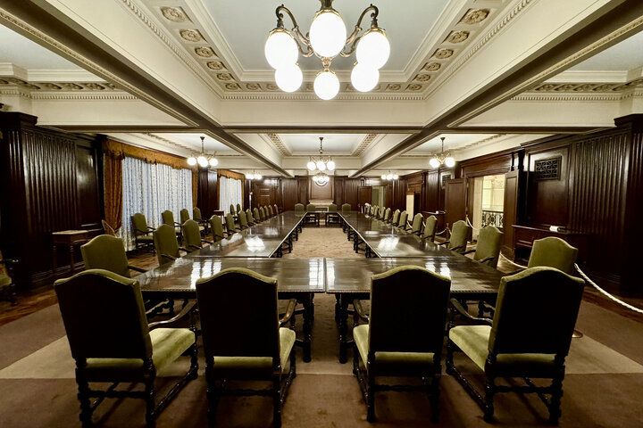 東京駅近くの名建築へ♪重要文化財・明治生命館がカフェを併設してリニューアルオープン「明治安田CAFE 丸の内」