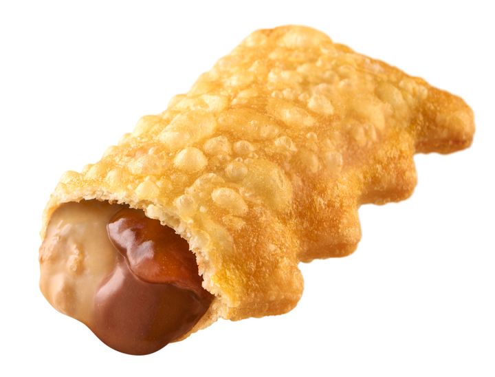 「塩キャラメルアーモンドパイ」（税込 220円～） width=