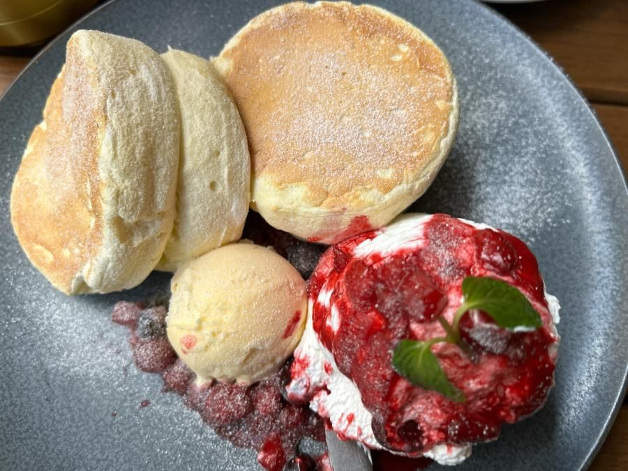 仙台に新店「Caldo Abbraccio」飲めるパンケーキ