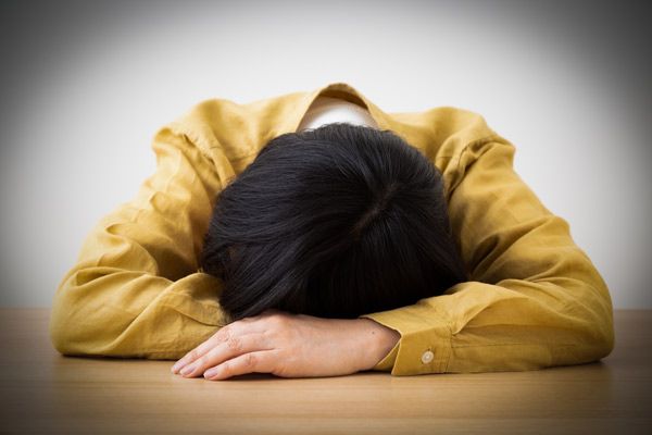 【セルフチェック】その症状、実は疲れのサインかも……