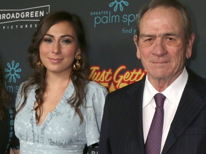 トミー・リー・ジョーンズと娘のヴィクトリアさん（写真は2017年） （C）AFLO width=