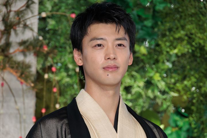 竹内涼真、ドラマ『再会～Silent Truth～』制作発表記者会見に登場 クランクイン！ width=