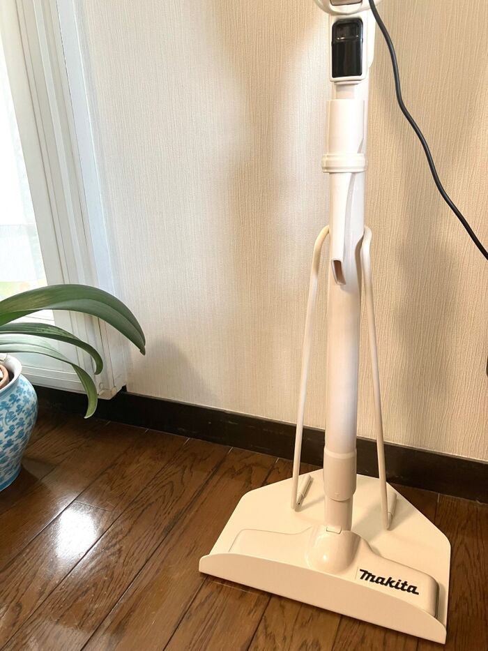 『ダイソン』ユーザーが『マキタ』の掃除機を使ってみたら…？忖度ナシでレビューします。