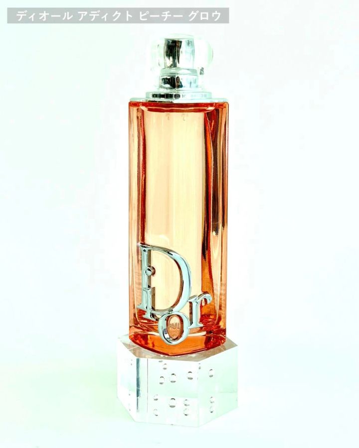 ディオール アディクト ピーチー グロウ（オードゥ パルファン）