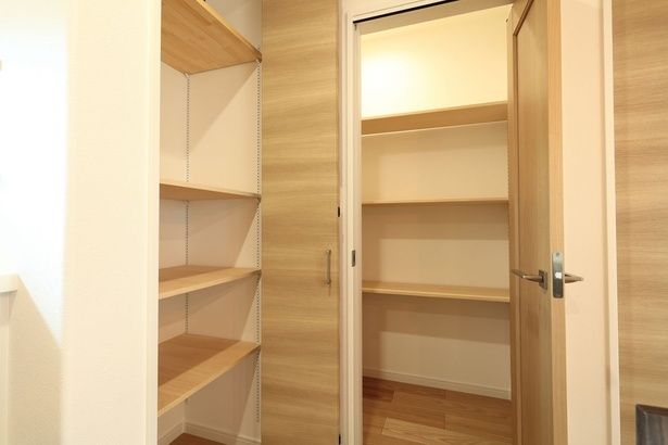 収納する物が特になかった PHOTO NAOKI / PIXTA(ピクスタ)