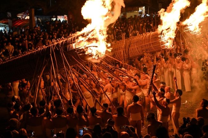 日本三大火祭り「鬼夜」