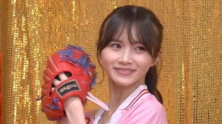 【写真・画像】“ノーバン始球式”登場のご褒美美女、不安定なフォームの真相が明らかに “英語禁止ボウリング”舞台裏に密着 1枚目