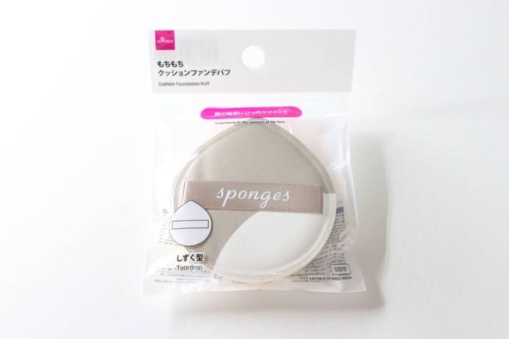 クッションファンデパフ パッケージ