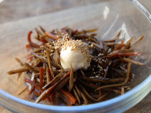 材料Aを和えておく。