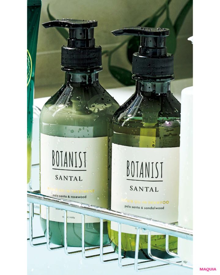 髪のうねり対策におすすめのデイリーケアアイテム ボタニスト サンタル リペアオイルインシャンプー、トリートメント