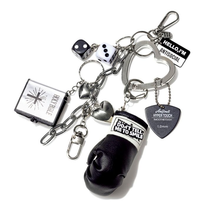 チャーム2万1230円（グリグリ／レイ ビームス 新宿）