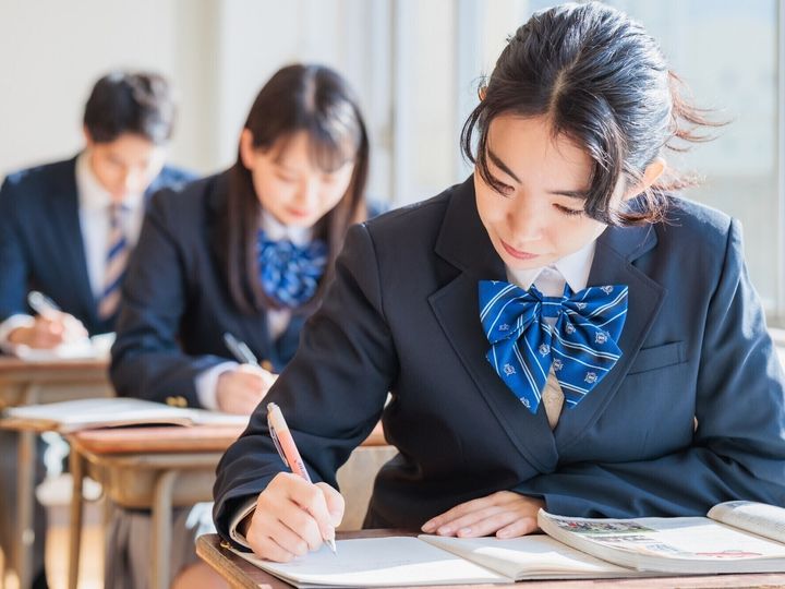 【小児科医が回答】受験シーズンに重なりやすい、インフルエンザの流行期。受験生本人もご家族も、しっかり感染対策することが大切です。直前期にできる具体的な予防のコツをご紹介します。