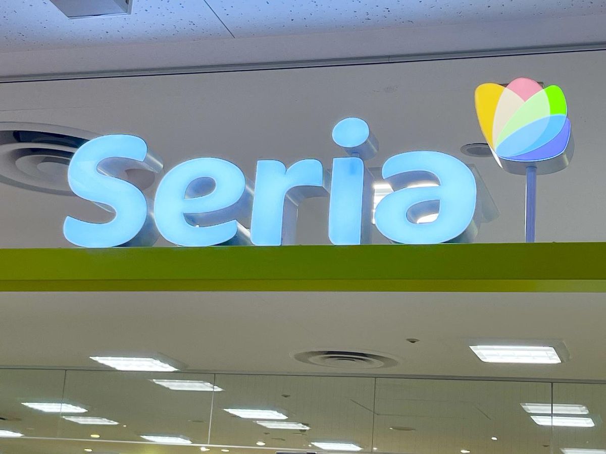 セリアの小物ホルダーでバッグの“迷子”撲滅