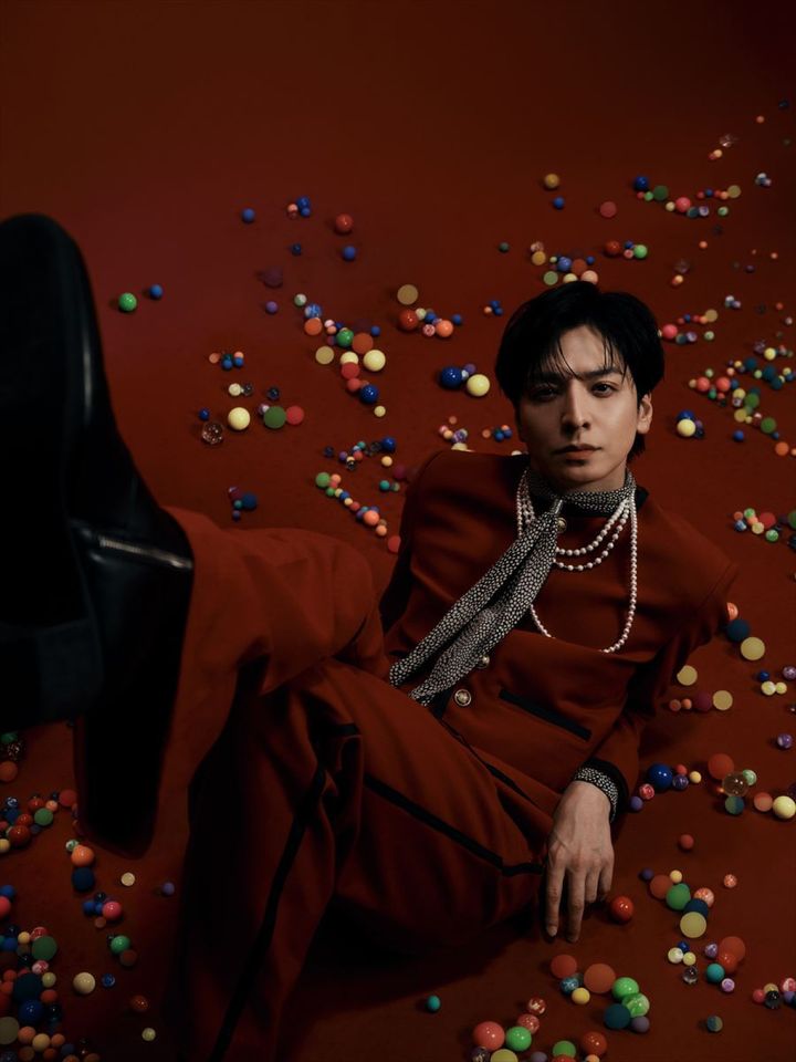 ドラマ『パンダより恋が苦手な私たち』主演＆主題歌を担当する生田斗真 width=