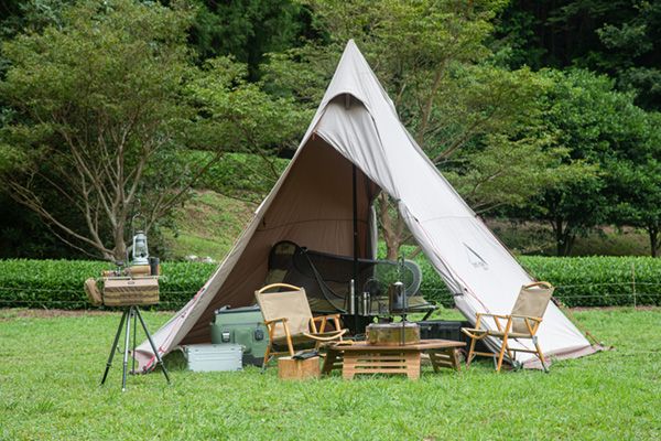 ノースフェイス×UNIQLOが正解？マウンテンライトが“最強アウター”な理由