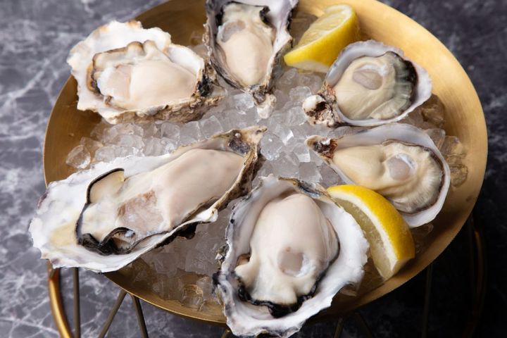 ※生牡蠣は、コースとは別途で注文が必要