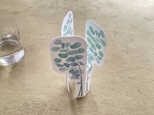 ダイソー ペーパー加湿器（ユーカリ）グラスに差すだけ