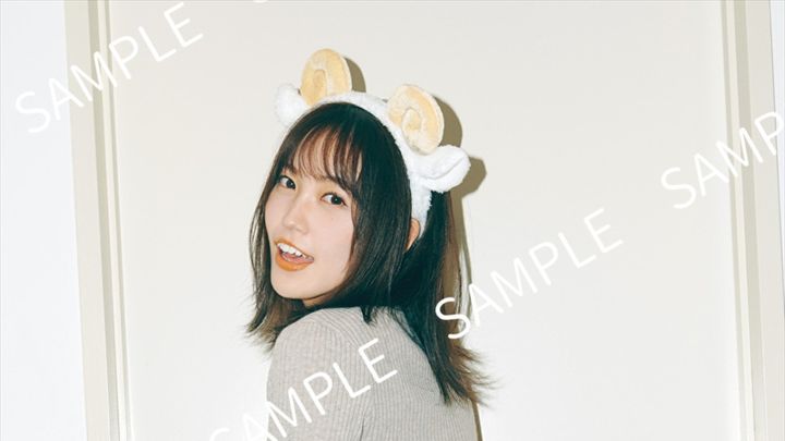 櫻坂46・松田里奈1st写真集『まつりの時間』封入特典カット 撮影／北浦敦子 width=