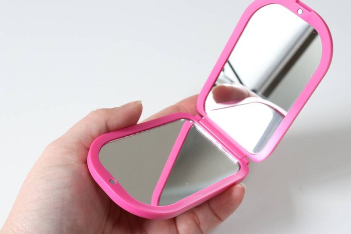 ダイソー コンパクトミラー ガラケー サイズ