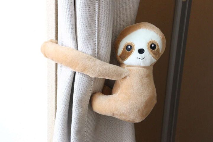 アニマルカーテンタッセル（ナマケモノ） ダイソー ぬいぐるみ