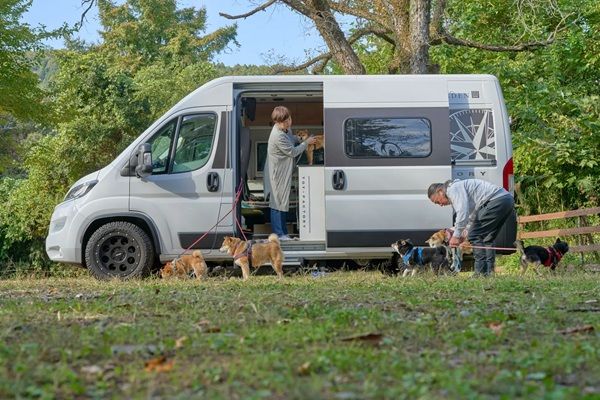 トイファクトリーが「FIRST HAPPY FES」を開催！キャンピングカーの展示車即納販売も