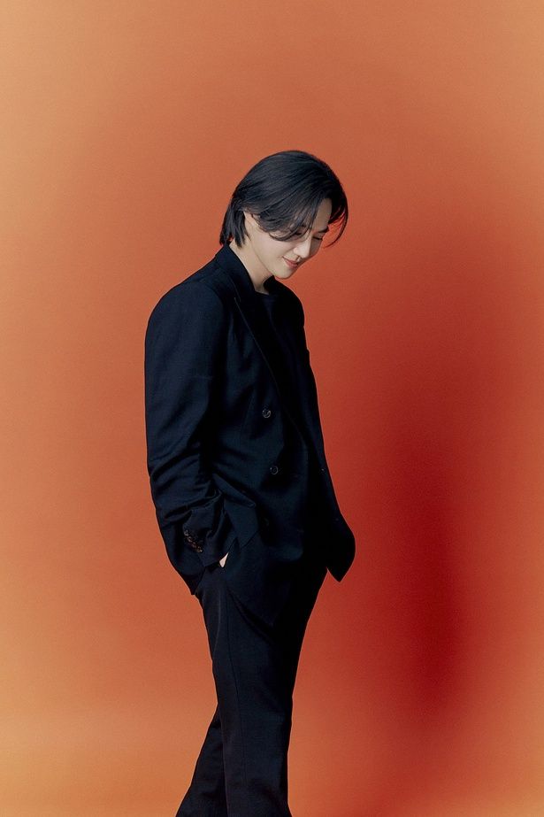 デビュー記念日である4月8日に行われたライブ配信では、EXOのファンミーティングの開催を電撃発表しました！待ち遠しいですね （C） Studio Jidam Co., Ltd