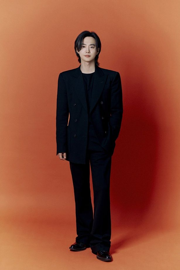 シンプルな装いが美しさを引き立てますね！ （C） Studio Jidam Co., Ltd