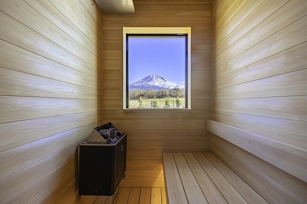 コンパクトなサウナだが、完全貸切でいつでも自由に入れる