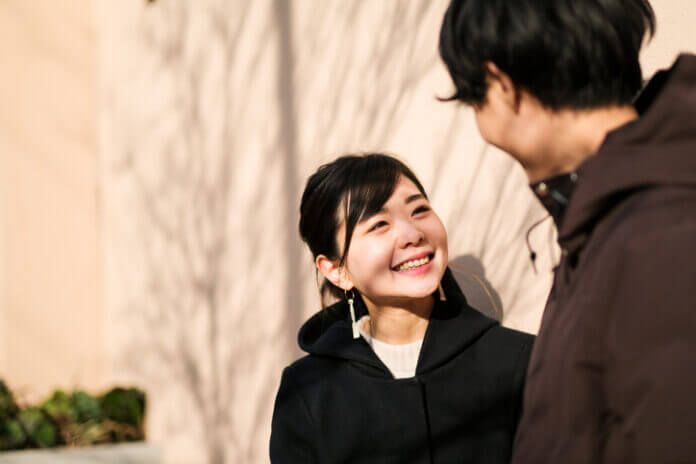 異性を惹きつける！声と話し方の恋愛テク