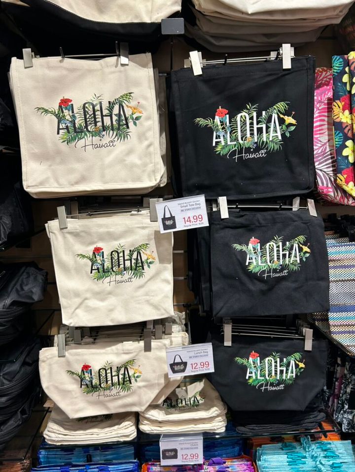 大人っぽいデザインも