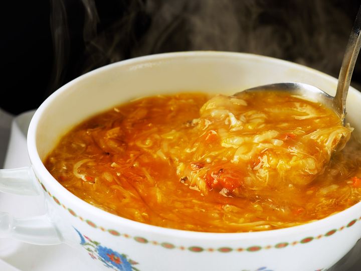 赤坂『トゥーランドット臥龍居』の「蟹肉入りフカヒレスープ」