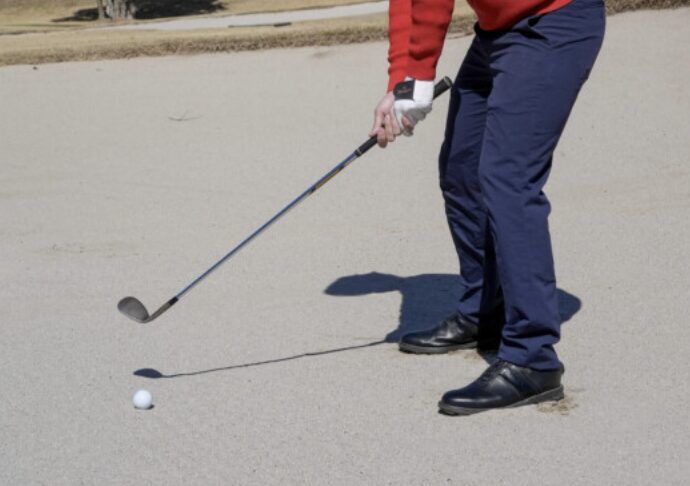 バンカーの打ち方を基礎から解説！苦手な人のための改善ポイント