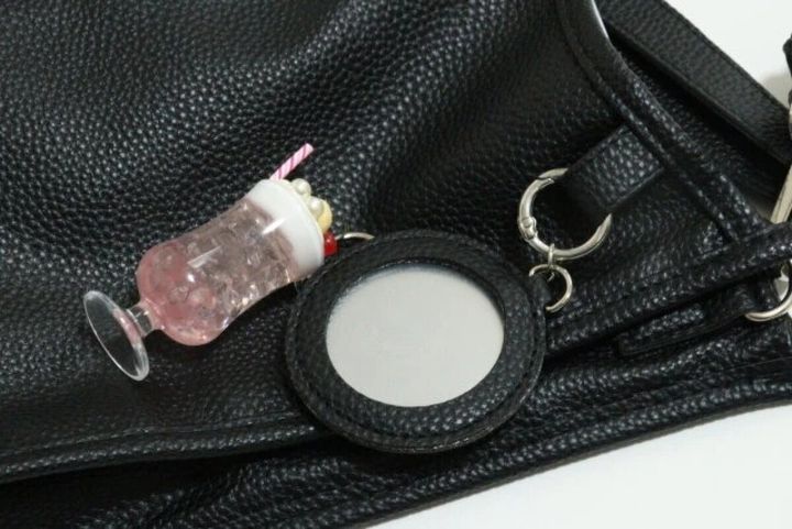 ダイソー ストラップ鏡