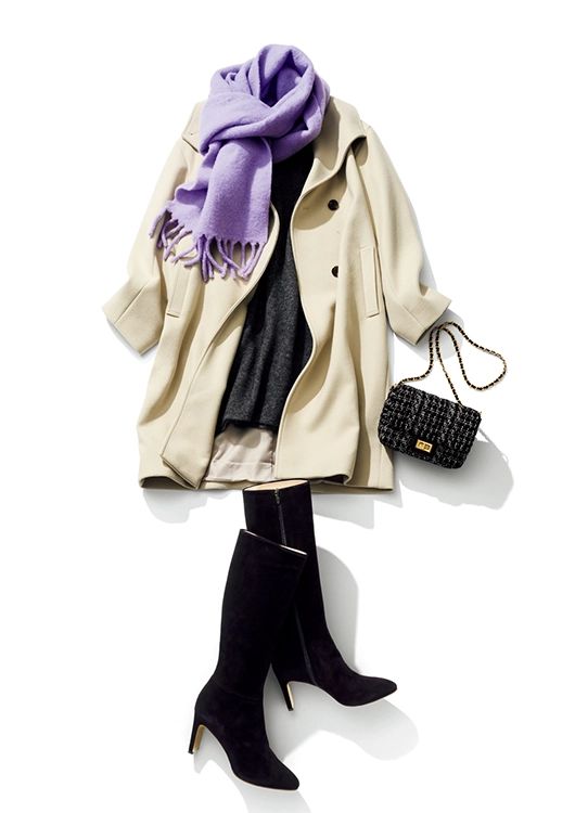 シックなコーデにこそもふもふのBIGマフラーを