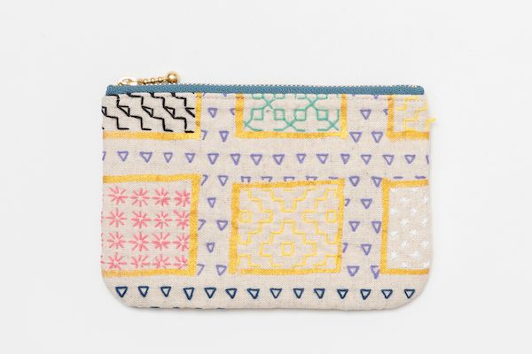 【東京都新宿区】神楽坂で就労継続支援事業所「TERAS」の刺し子展開催。小物からウェアまで展示販売