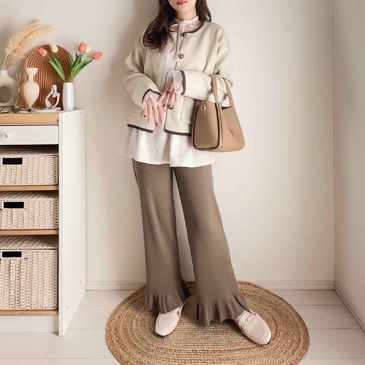 画像: さりげなく華やかなきれいめスタイル