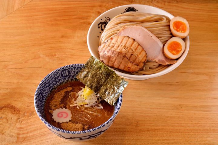 「松戸富田製麺」の特製つけめん1550円