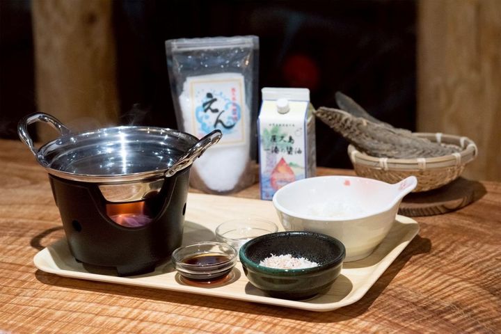 「サバ節（本枯節）の雑炊」（800円）