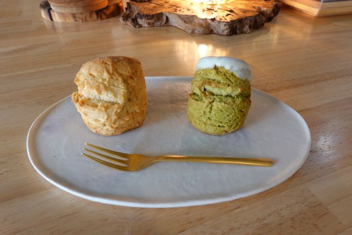 地元の「よかたん豆腐」の豆乳を 生地に使用した「スコーン」１個250円～