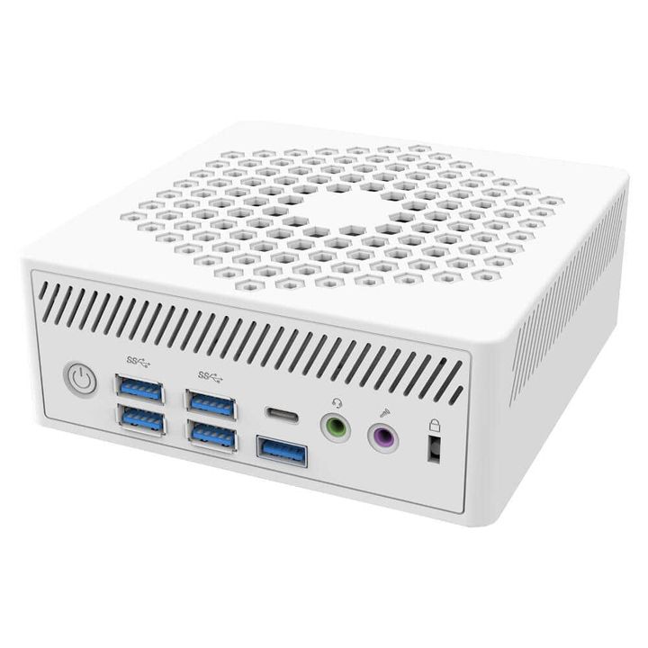 省スペースで使えるコンパクトボディ、8GBメモリー搭載 