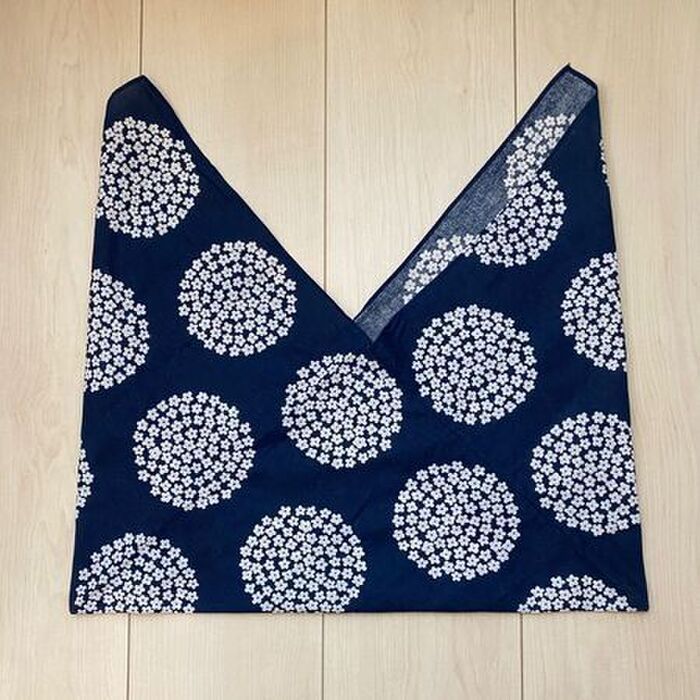 100均てぬぐいを「一枚二役」で使う方法！ちょっとの工夫でスグレモノに大変身♡