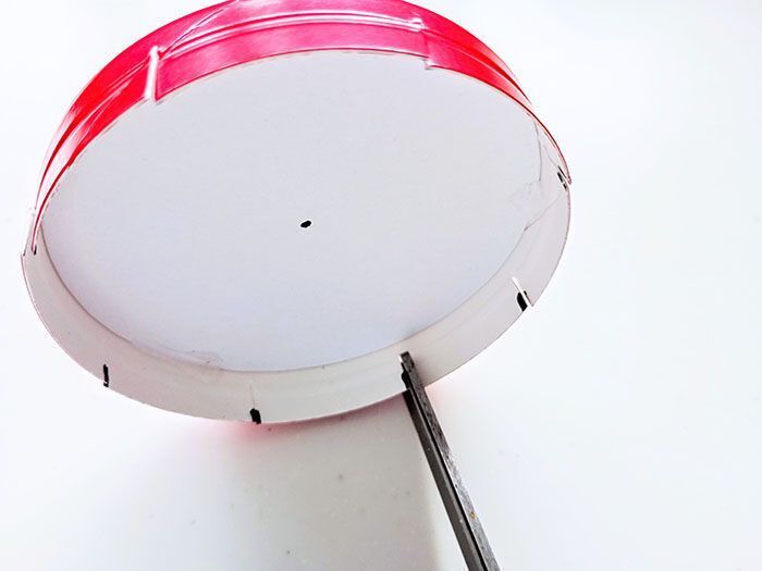 チップスターのフタがまさかの「編み機」に！くるくる回すだけで組みひも完成♡【作ってみた】