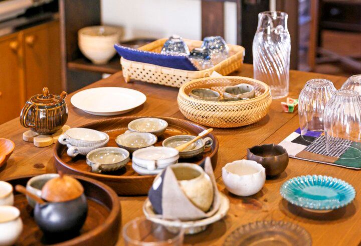 京都・平安神宮そばの「京都 おうち 岡崎本店」で見つけた、日々の暮らしを彩る器