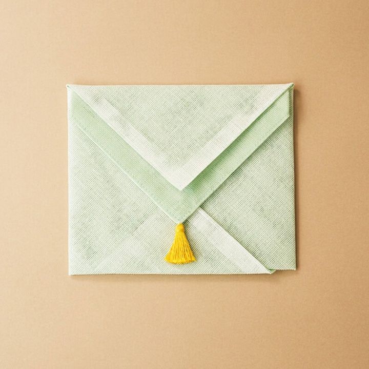 育はんかち 白¥1, 650／こしらゑ（ダブリューディーエイチ）