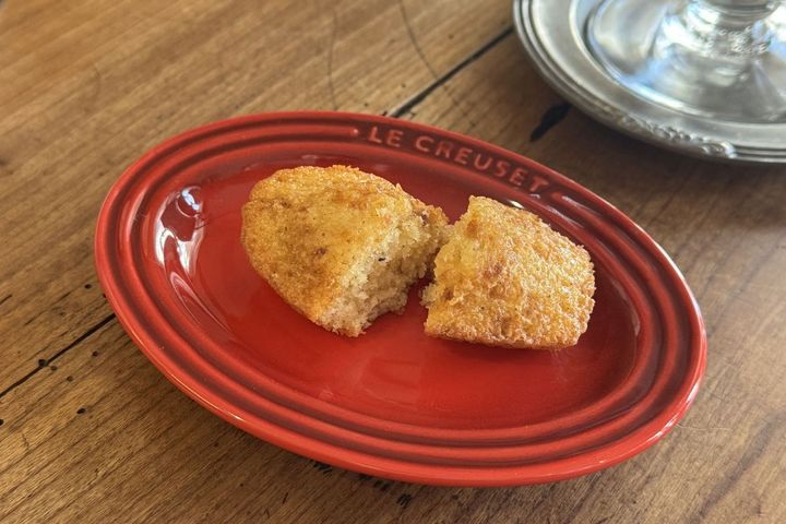 「ミニ マドレーヌ クリームブリュレ」300円