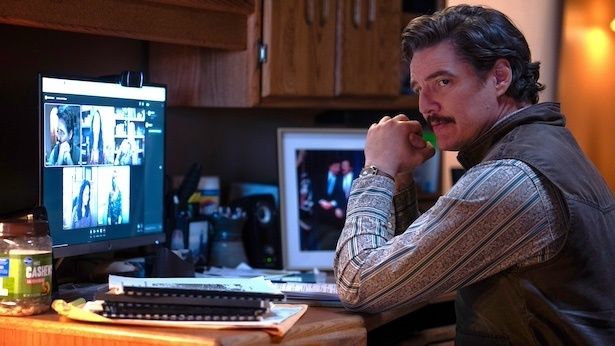 IT企業誘致で町を“救おう”とする市長のテッド(ペドロ・パスカル) (C) 2025 Joe Cross For Mayor Rights LLC. All Rights Reserved.