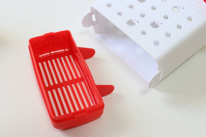 ダイソーの底が外れる吸盤キッチンポケットK／Tリボン